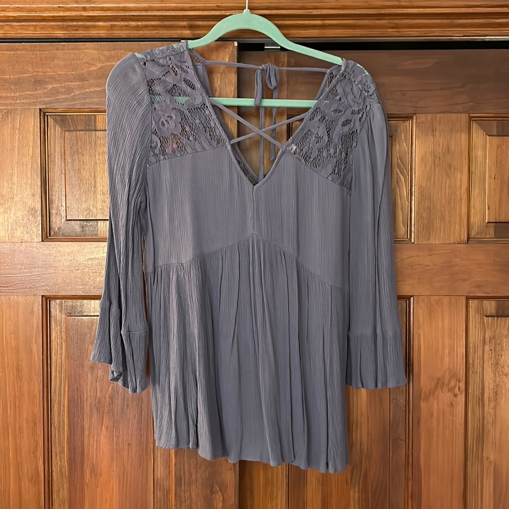 AEO lace top